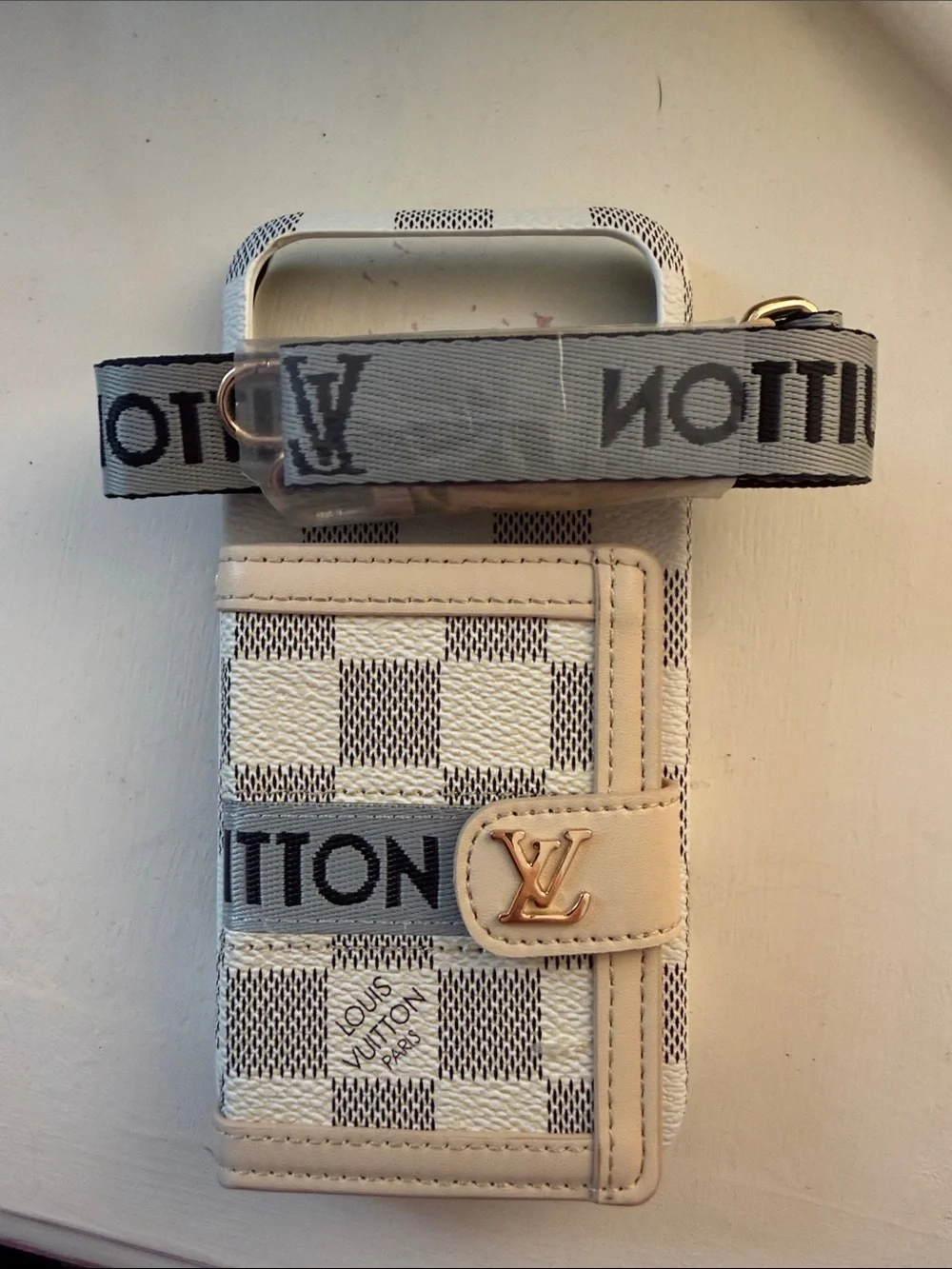 📱BOGOHO📱Beige Checkered Wallet Phone Case w/ Strap For IPhone 17 Pro Max